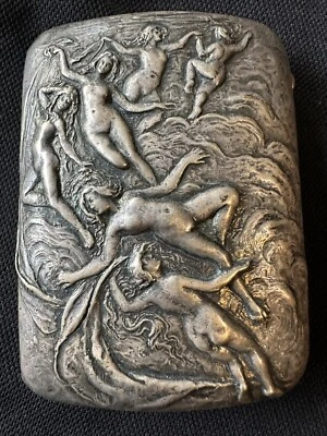 Antiguo estuche de cigarrillos Gorham de plata esterlina con sirenas de mar desnuda para dama Foto 1 de 4