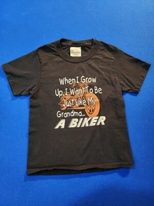 PORT & COMPANY BOYS SHIRT "WHEN I GROW UP I WANT TO BE LIKE MY GRANDMA A BIKER" - Picture 1 of 4