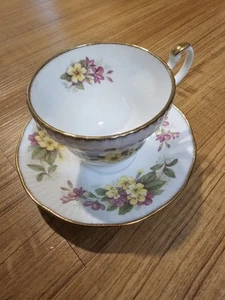 Vintage Royal Minster Teetasse und Untertasse Floral Blumen Bone China - Bild 1 von 5
