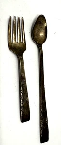 VINTAGE (1954) ROGERS 1881 ONEIDA PROPOSTA FORCHETTA E CUCCHIAIO PER BAMBINI - Foto 1 di 9