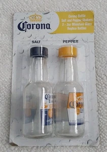 Corona Offizielle Mini Replik Glasflasche Salz und Pfefferstreuer Set 2oz. - Bild 1 von 2