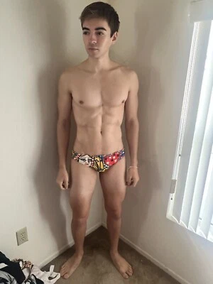 Turbo Queen of Hearts Cards Water Polo Suit speedo Team boys mens 32 M - Image 1 of 4