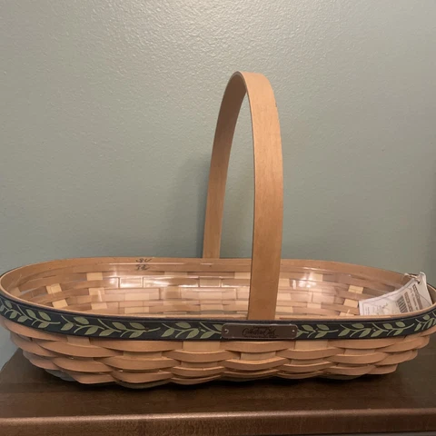 2011 Longaberger Collectors Club Charter Member Basket with Protector Excellent! Cover
