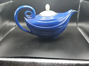 Vintage Hall China ALADDIN Teapot BLUE With Gold Trim 6 Cup White Lid Chipped - Picture 1 of 5