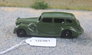 Dinky 39A Green Packard Super 8 Touring Saloon Very Good FNQHotwheels U2381 - Picture 1 of 7