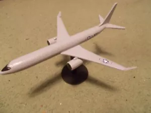 Built 1/200: American BOEING P-8 POSEIDON Aircraft US Navy - Picture 1 of 1