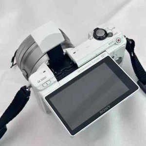 Sony Alpha a5000 Digital Mirrorless Camera Body with PZ 16-50mm OSS Lens - Picture 1 of 10