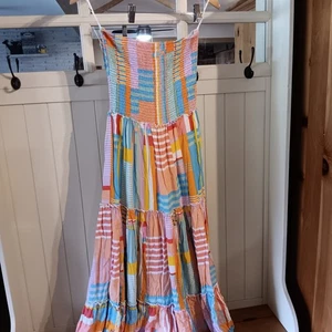 Vestido para mujer Abel The Label colorido, talla grande - Imagen 1 de 10