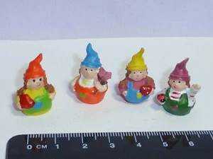 1:12 Scale Wibbly Wobbly Gnomes Dolls House Miniatures. Garden Ornaments - Picture 1 of 1