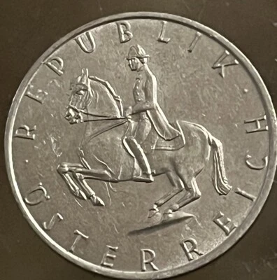 CIRCULATED 1969 5 SCHILLING AUSTRIAN COIN - Image 1 of 2