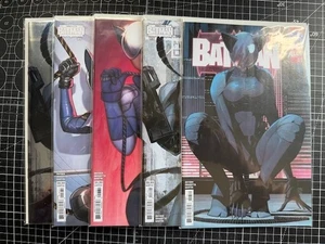DC Absolute Batman #13 A Cover + 4 Varianten 1st Absolute Catwoman Artgerm Foil - Bild 1 von 4