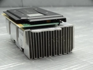 Intel Pentium III Processor SL3F7 CPU 550/512/100/2.0V S1 + Heatsink - Picture 1 of 8
