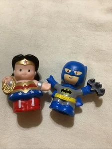 Mattel Fisher Price DC Little People Wonder Woman & Batman - Picture 1 of 10