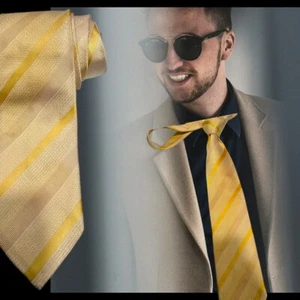 BRIONI ROME EXQUISITE ITALIAN WOVEN SILK NECKTIE - Picture 1 of 7
