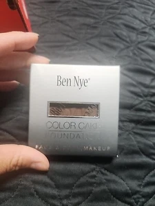 Ben Nye Color Cake Foundation - Picture 1 of 2