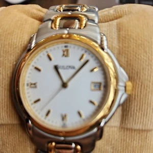 Reloj de pulsera unisex usado Bulova 36 mm 2 tonos como nuevo - Imagen 1 de 6