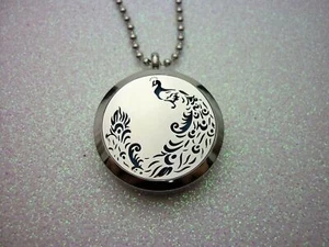Aromatherapy Locket - Peacock Bird - Perfume Necklace - Essential Oil Jewels - Picture 1 of 5