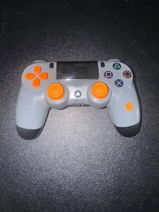 PLAYSTATION CALL OF DUTY BLACK OPS 3 Limited Edition Dualshock 4 PS4 Controller! - Picture 1 of 5