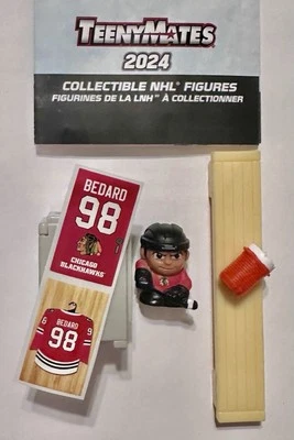2024 NHL Teenymates Series 10 CONNOR BEDARD Blackhawks Locker/Label/Bench - Image 1 of 4