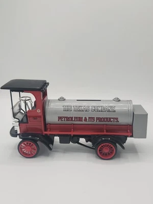 Texaco The Texas Company Petroleum & ITS Products 1910 Mack Senior Bank con llave Foto 1 de 4