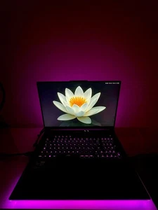 GAMING PC - ASUS ROG Strix Scar 18 - Foto 1 di 2
