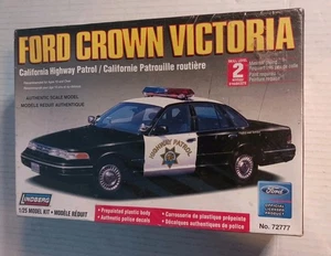 Lindberg Ford Crown Victoria California Highway Patrol 1/25 Model Kit NEU SEALED - Bild 1 von 5