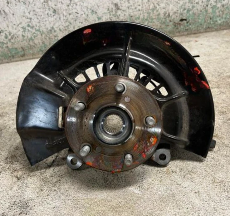 Toyota Camry 2018-2023 montaje de pasajero delantero derecho eje nudillo fabricante original Foto 1 de 4