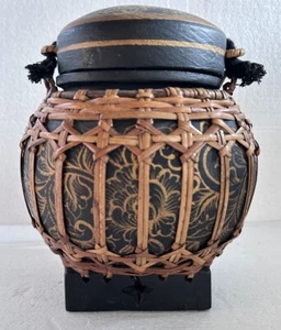 Vintage Style Black And Gold Decorative Food Carrier/Storage Box. - Picture 1 of 6