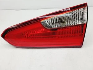 2014-2016 KIA FORTE RIGHT PASSENGER REAR TRUNK LID TAIL LIGHT LAMP 92404-A7000 - Picture 1 of 20