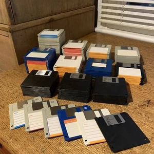 Bundle of 12 x 3.5 inch Floppy Discs * Used * Some Formatted * FREE POSTAGE - Picture 1 of 6