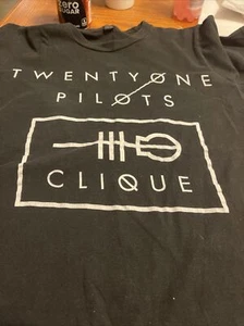 Twenty One Pilots Black 21 Clique Short Sleeve Concert T Shirt Size S B8 - Picture 1 of 4