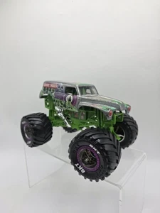 Hot Wheels Monster Jam Grave Digger silber Monstertruck Oversized 1:24 sehr guter Zustand - Bild 1 von 10