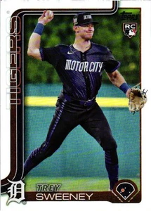 2025 Topps #67 Trey Sweeney Rainbow Foil - Picture 1 of 2