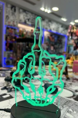 Lámpara 3D Ilusión Dedo Medio LED Escritorio Mesa Luz Nocturna, Lámpara Táctil 7 Colores Foto 1 de 4