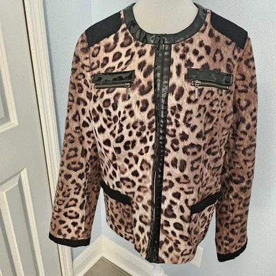 Chaqueta Chico’s Estampado Leopardo Talla 2 L (12) Terciopelo y Patente Animal Guepardo Foto 1 de 4