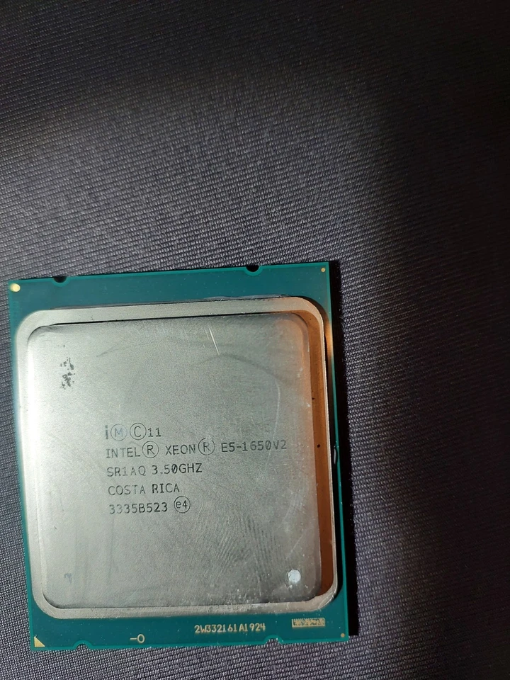 Intel Xeon E5-1650V2 3,50 GHz - Immagine 1 di 1