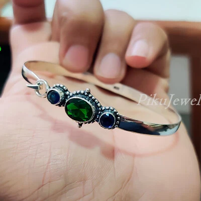 Brazalete grande de plata de ley 925 con piedras preciosas de diopsido y tanzanita de corte ovalado Foto 1 de 4