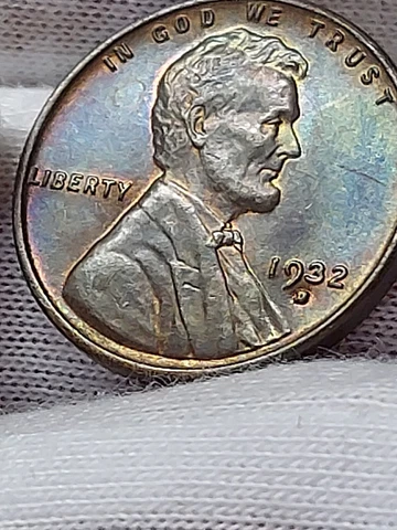 1932-D  Lincoln Wheat Cent  AU++ RAINBOW TONING STUNNING.    M/22 Cover