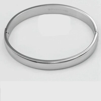 Men's 7" Stainless Steel 8mm Solids Bangle Classic Bracelet,High Polish.BOX - Image 1 of 3