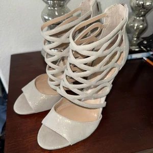 Vince Camuto Women's VC-kirsi Sandal Gold Nugget Size 10M Heels Metallic Sparkle - Picture 1 of 6