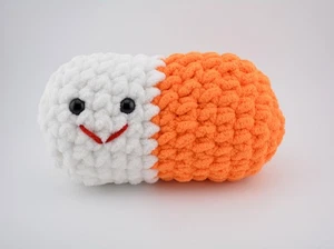 Crochet Chill Pill / Happy Pill Hecho a Mano en Colores Naranja y Blanco - Imagen 1 de 2
