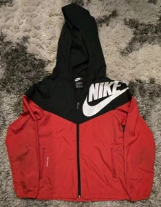 Nike Kids Windrunner Packable Full Zip Hooded Jacket Size M Red/Black - Picture 1 of 7