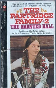 THE PARTRIDGE FAMILY #2 The Haunted Hall by Michael Avallone Curtis Books 1970 - Picture 1 of 3