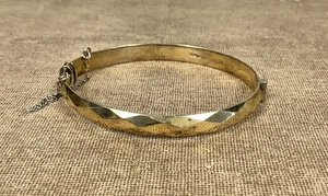 22ct Gold Plated Silver Hinged Bangle - Picture 1 of 9