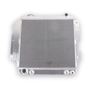 3 Row Radiator For 1987-2006 Jeep Wrangler TJ Base Islander Renegade 2.5 4.0 4.2 - Bild 1 von 13