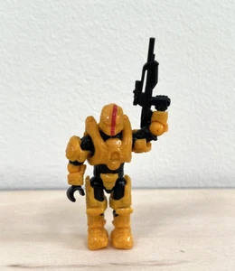 HALO MEGA BLOKS YELLOW SPARTAN GUNGNIR MINI FIGURE UNSC FLAME WARTHOG - Picture 1 of 12