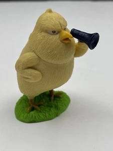 Hop Movie : Carlos Phil Yellow Chick With Megaphone 2.5" 2011 - Picture 1 of 5