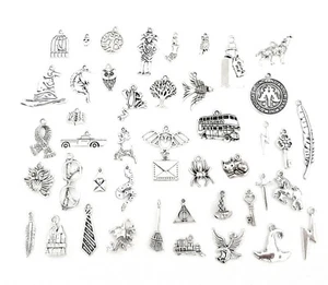 44 ciondoli Hogwarts mago Harry tema libro/film charms argento antico venditore USA - Foto 1 di 8