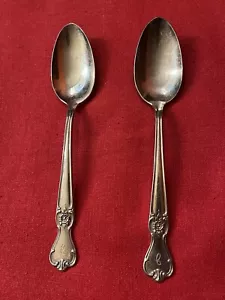 Lot of (2) Old Company Plate SIGNATURE ROSE Serving Spoons Monogram ‘J’ - Picture 1 of 3