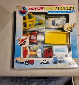 Antiguo Set Servicio Aeropuerto Juguete Japón Caja 6 Piezas - Imagen 1 de 12